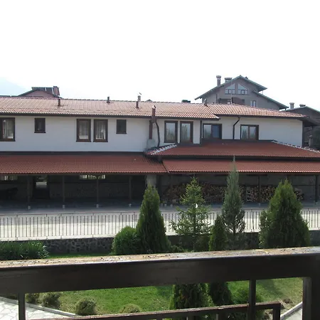 Edelweiss Park Alexander Services 반스코